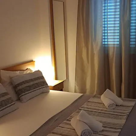 Apartment Becir Molunat